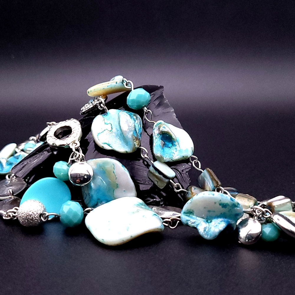 90's Mother Of Pearl Teal Silver Tone Long Chunky Statement Necklace